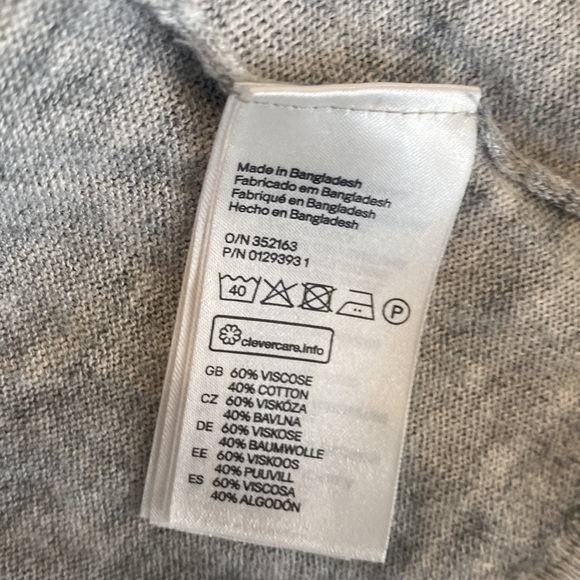 H&M Gray Heathered Cardigan Small S EUC Lightweight - Picture 6 of 7